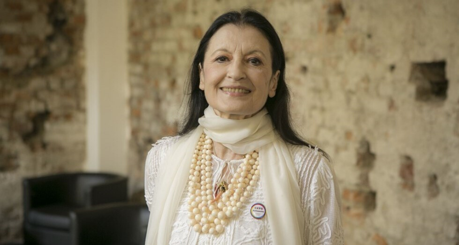 Carla Fracci “Impossibile danzare con le mascherine”